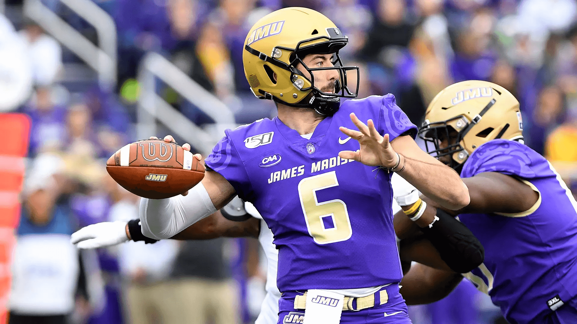 ben dinucci throwing pass