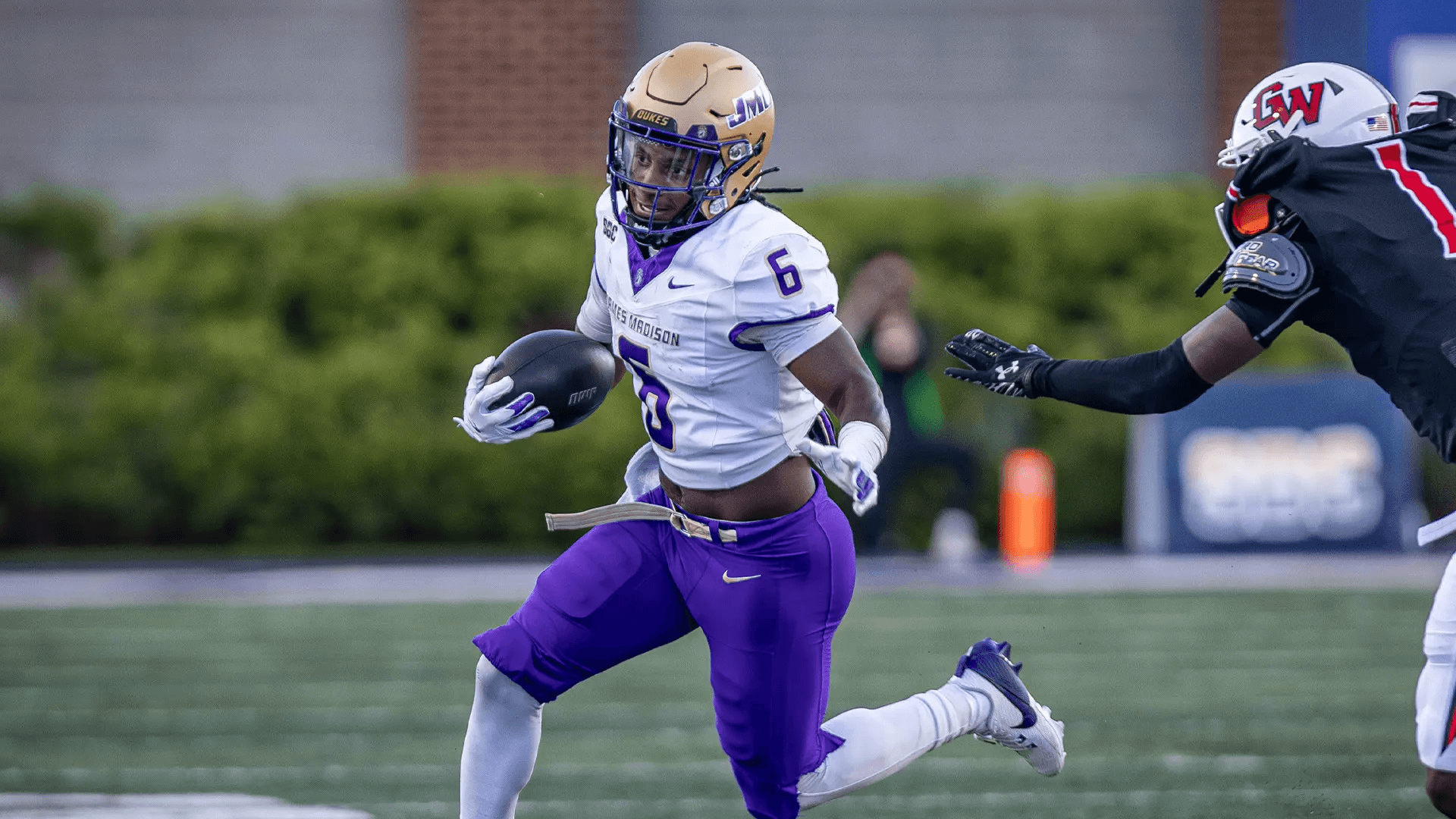 george pettaway runs against Gardner-Webb